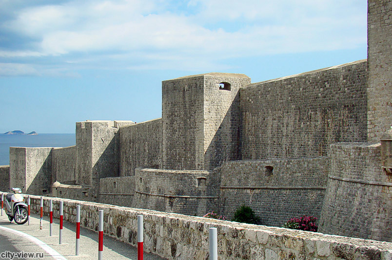 Дубровник. Крепостные стены старого города
