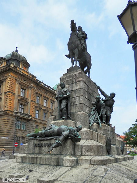 Памятник Грюнвальдской битве на площади Яна Матейки