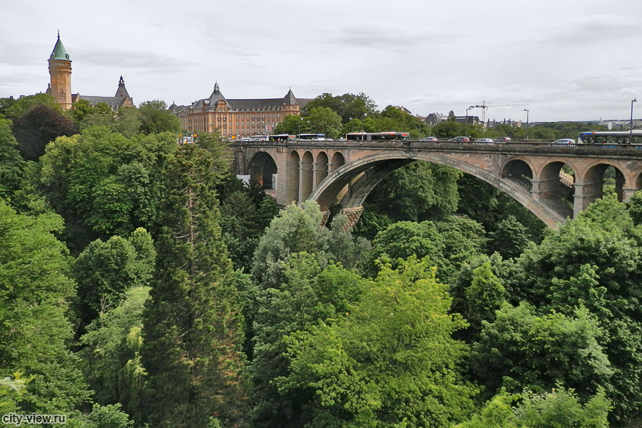 Мост Адольфа через русло реки Петрюс, Люксембург