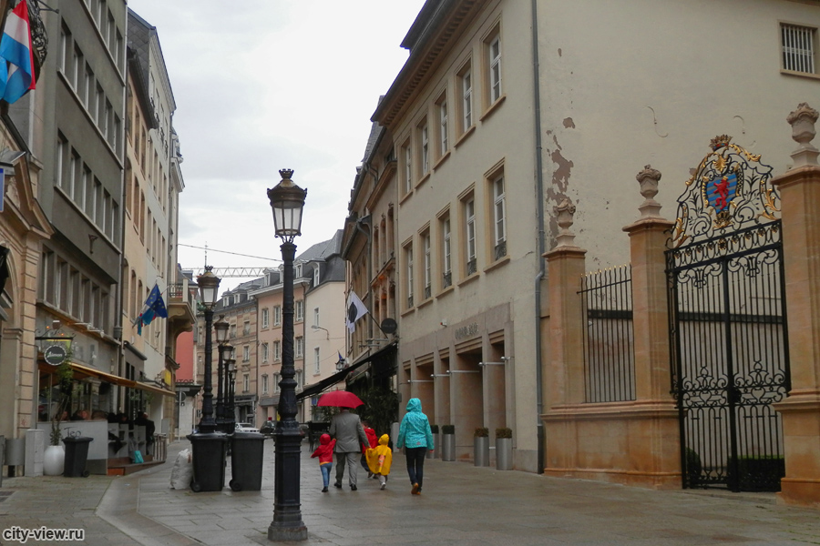 Rue du Marche-aux-Herbes, Люксембург