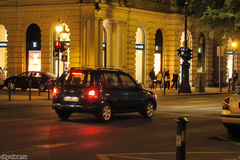 Demio на проспекте Andrassy