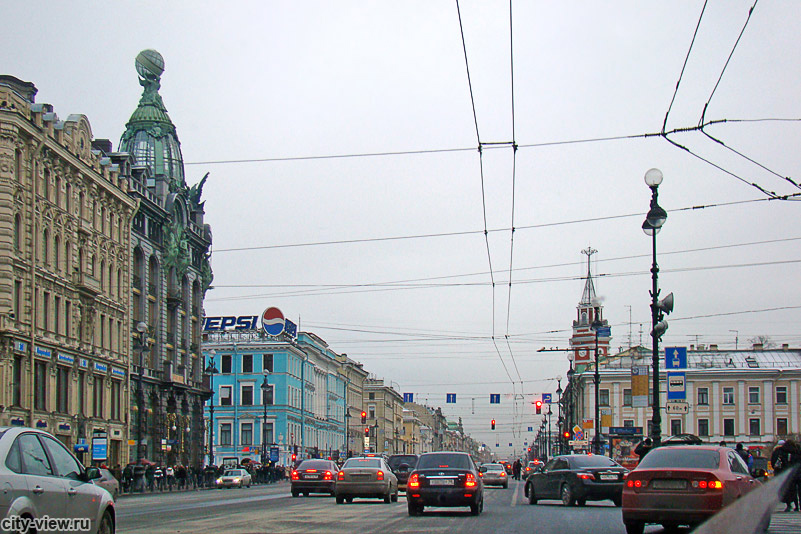 Невский проспект у Казанской площади